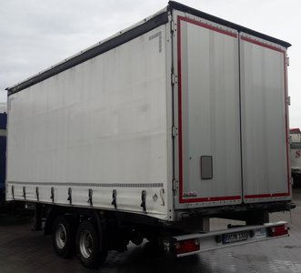 Anhänger und Auflieger zu vermieten